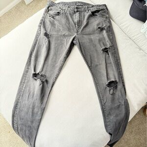 American Eagle Men's Distressed Gray Jeans